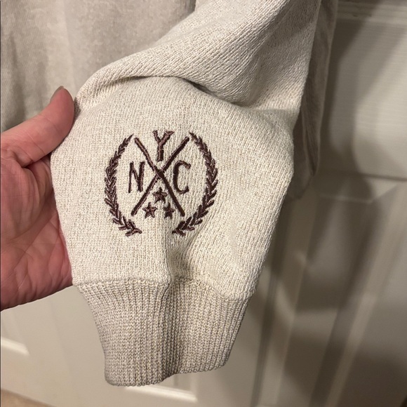 New York Popular Fleece NEW YORK Sweatshirt - Picture 4 of 7